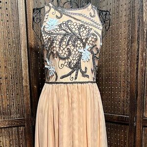 Gianni Bini Elise Beaded Sequin midi Cocktail Dress Size 2 Champagne